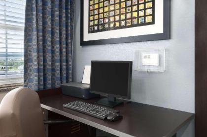 Microtel Inn & Suites by Wyndham Wilkes Barre - image 5