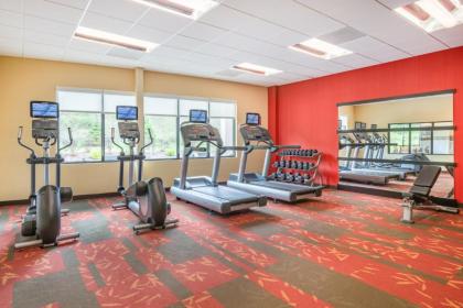 Courtyard by Marriott Wilkes-Barre Arena - image 12
