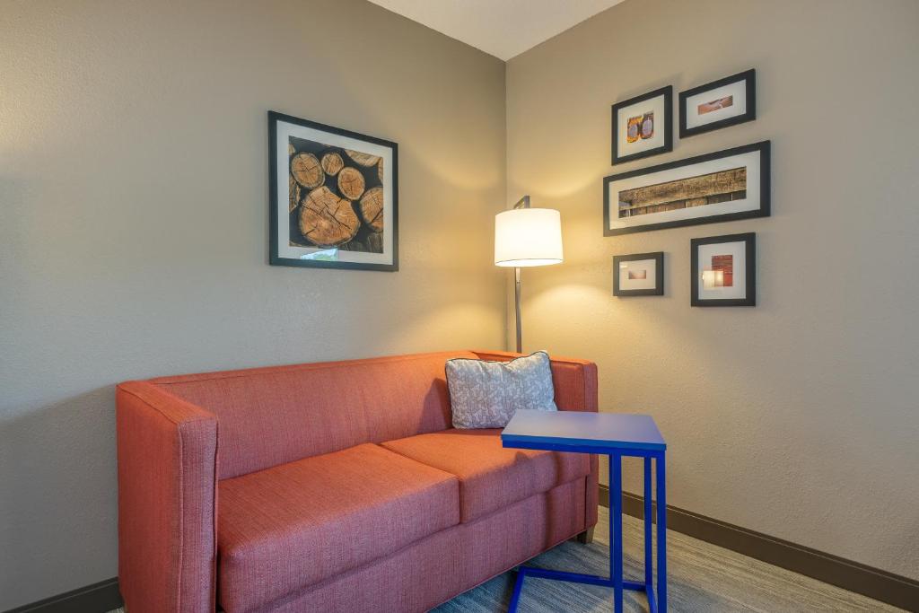 Hampton Inn Wilkesboro - main image