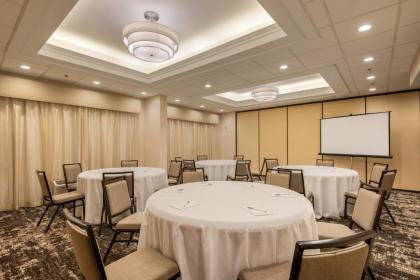 Hampton Inn Wilkesboro - image 10