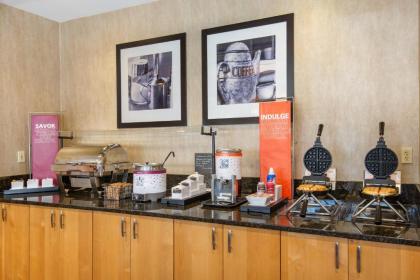 Hampton Inn Wilkesboro - image 11
