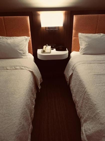 Hampton Inn Wilkesboro - image 2