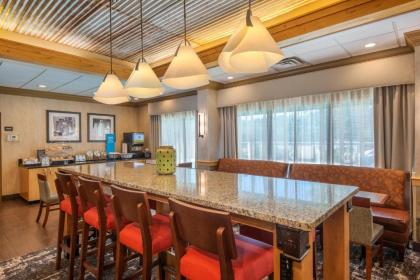 Hampton Inn Wilkesboro - image 20