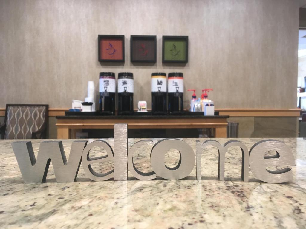 Hampton Inn Wilkesboro - image 7