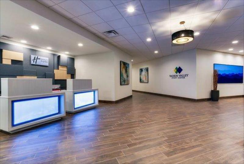 Holiday Inn Express Wilkesboro - image 4
