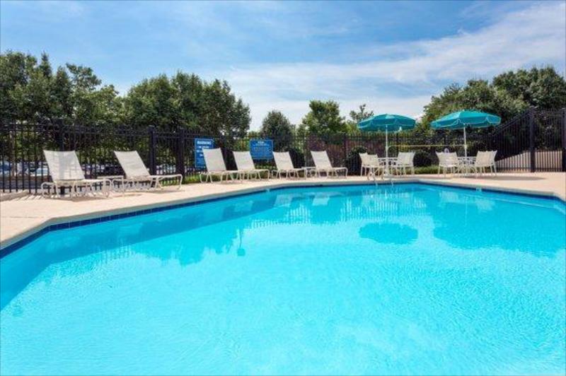Holiday Inn Express Wilkesboro - image 7