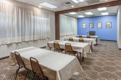 Days Inn by Wyndham Wilkesboro - image 13