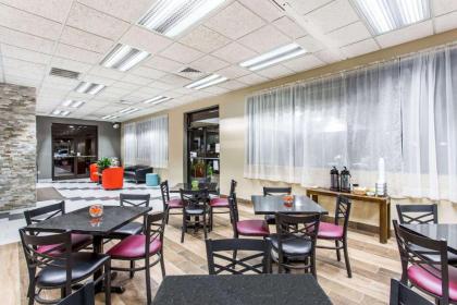 Days Inn by Wyndham Wilkesboro - image 4