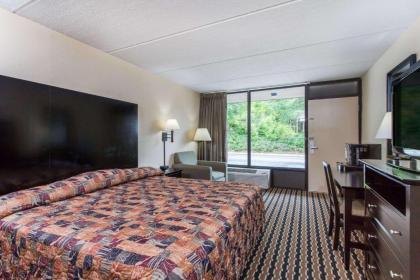 Days Inn by Wyndham Wilkesboro - image 9