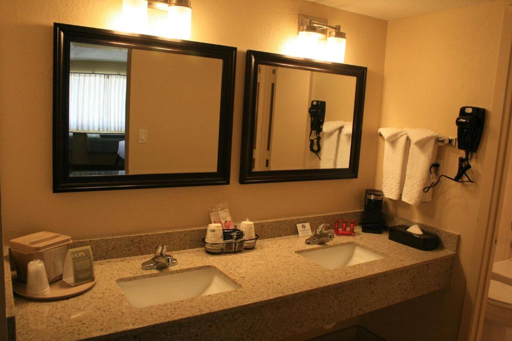 SureStay Plus Hotel by Best Western Willcox - image 6