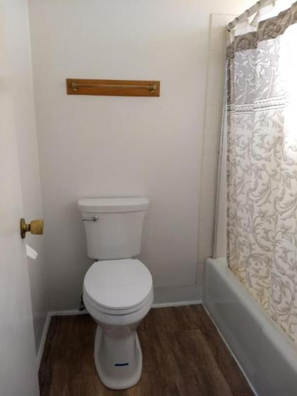 Motel 8 Willcox - image 11