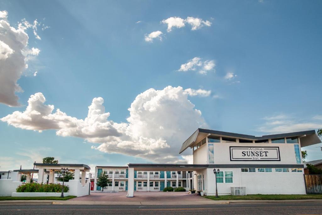 Arizona Sunset Inn - image 2