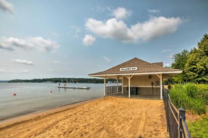 Williams Bay Home with Fire Pit -Blocks to LakeandBeach - image 3
