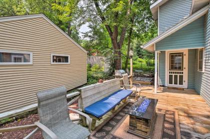 Williams Bay Home with Fire Pit -Blocks to LakeandBeach - image 8
