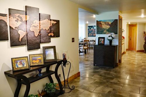Sheridan House Inn- Adult Only Accommodation - image 3