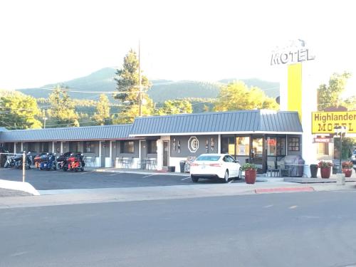 Highlander Motel - main image