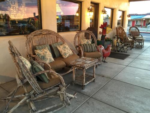 The Lodge on Route 66 - main image
