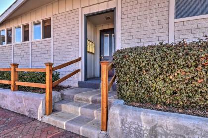 Luxe Route 66 Condo with A and C Near Grand Canyon Rail! - image 11