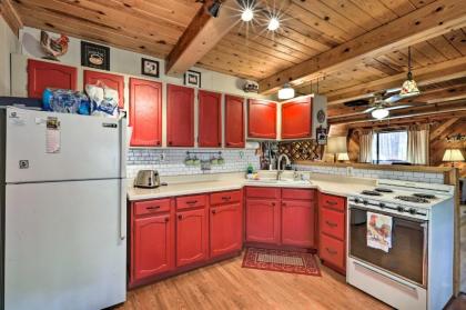 Rustic Pet-Friendly Cabin Near Grand Canyon! - image 5