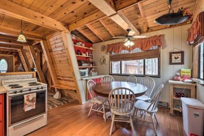 Rustic Pet-Friendly Cabin Near Grand Canyon! - image 7