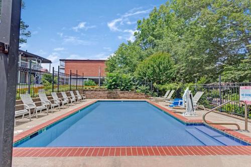 Travelodge by Wyndham Williamsburg Colonial Area - image 3