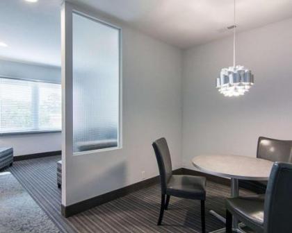Comfort Inn Williamsburg Gateway - image 2