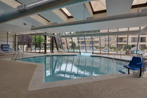 Doubletree by Hilton Hotel Williamsburg - image 4