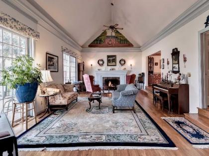 Aldrich House Bed & Breakfast  - image 18