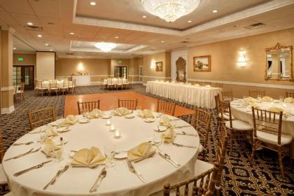 Holiday Inn Williamsport an IHG Hotel - image 9
