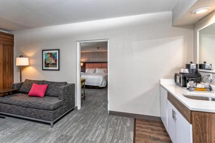 Hampton Inn Williamsport - image 5