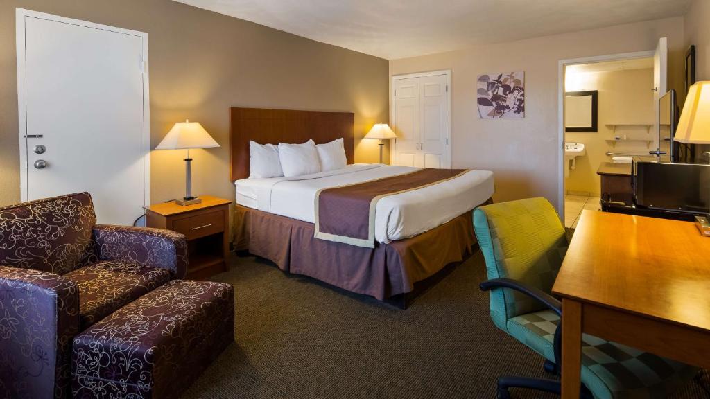 Best Western Williamsport Inn - image 5