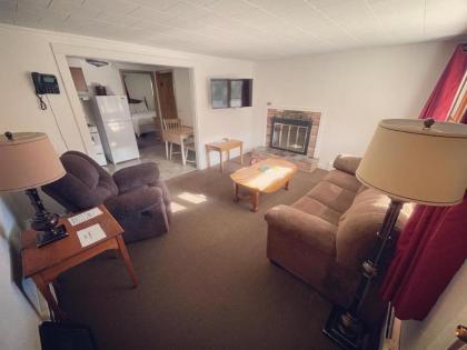 Berkshire Valley Inn - image 15