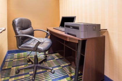 FairBridge Inn Express Buffalo Airport Williamsville - image 9