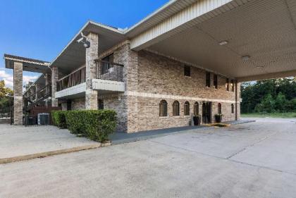 Red Roof Inn Conroe North Willis - image 1