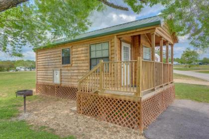 Lake Conroe One Bedroom Cabin 3