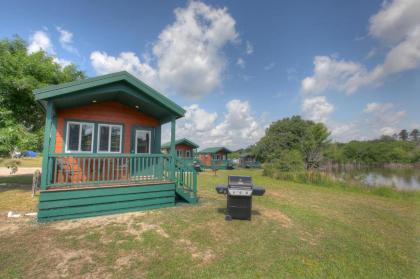 Lake Conroe Queen Studio Cabin 5 Willis Texas