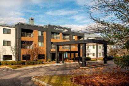 Courtyard Burlington Taft Corners