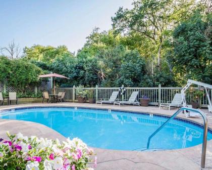Baechtel Creek Inn Ascend Hotel Collection - image 12