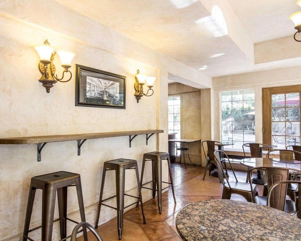Baechtel Creek Inn Ascend Hotel Collection - image 2