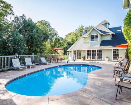 Baechtel Creek Inn Ascend Hotel Collection - image 3