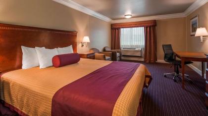 Best Western Willits Inn - image 11