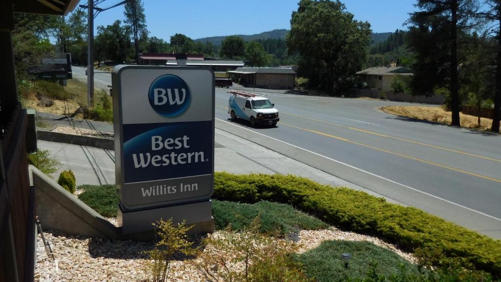 Best Western Willits Inn - image 2