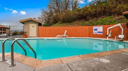 Best Western Willits Inn - image 5