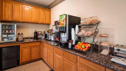 Best Western Willits Inn - image 6