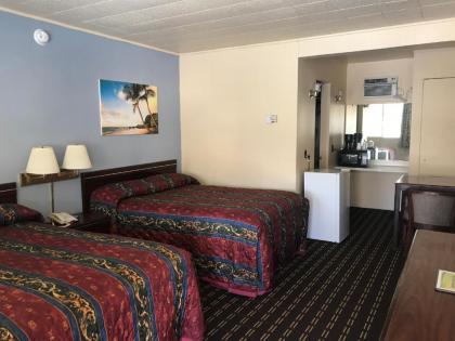 Edgewood Motel - image 9