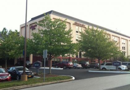 Hampton Inn Philadelphia/Willow Grove - image 10