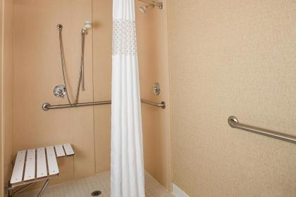 Hampton Inn Philadelphia/Willow Grove - image 19