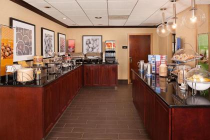 Hampton Inn Philadelphia/Willow Grove - image 3