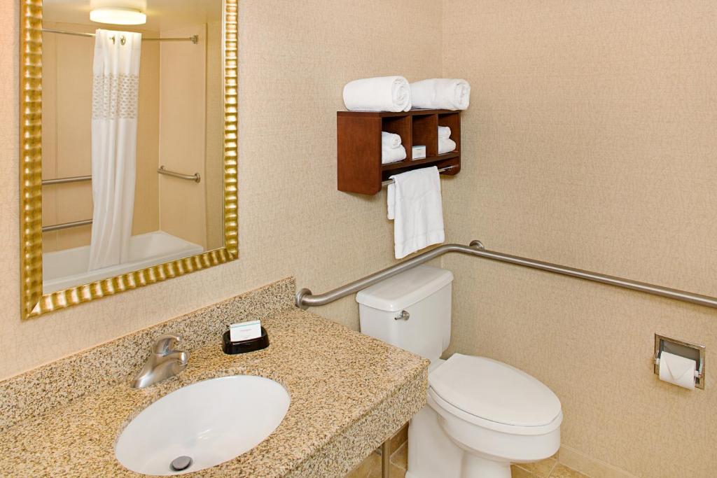 Hampton Inn Philadelphia/Willow Grove - image 4