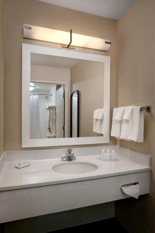 SpringHill Suites by Marriott Philadelphia Willow Grove - image 5